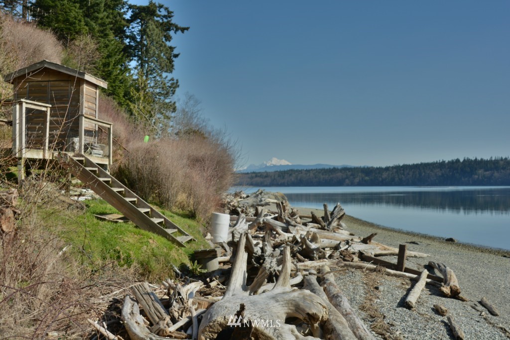 14781 Entner Road Anacortes, WA 98221 - Photo 21 of 25 Gallery Image 21