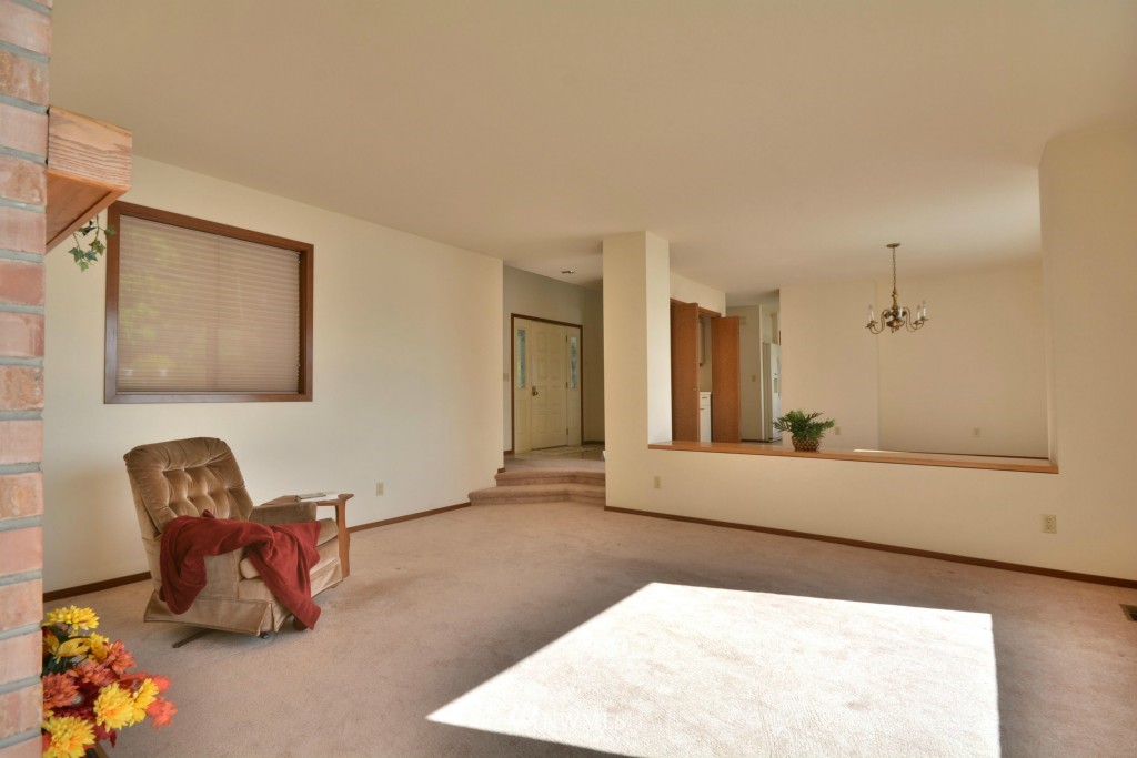 14781 Entner Road Anacortes, WA 98221 - Photo 4 of 25 Gallery Image 4