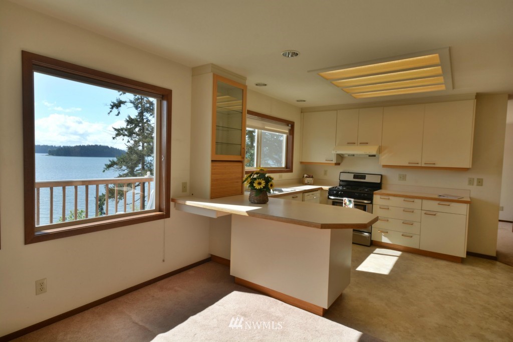 14781 Entner Road Anacortes, WA 98221 - Photo 7 of 25 Gallery Image 7