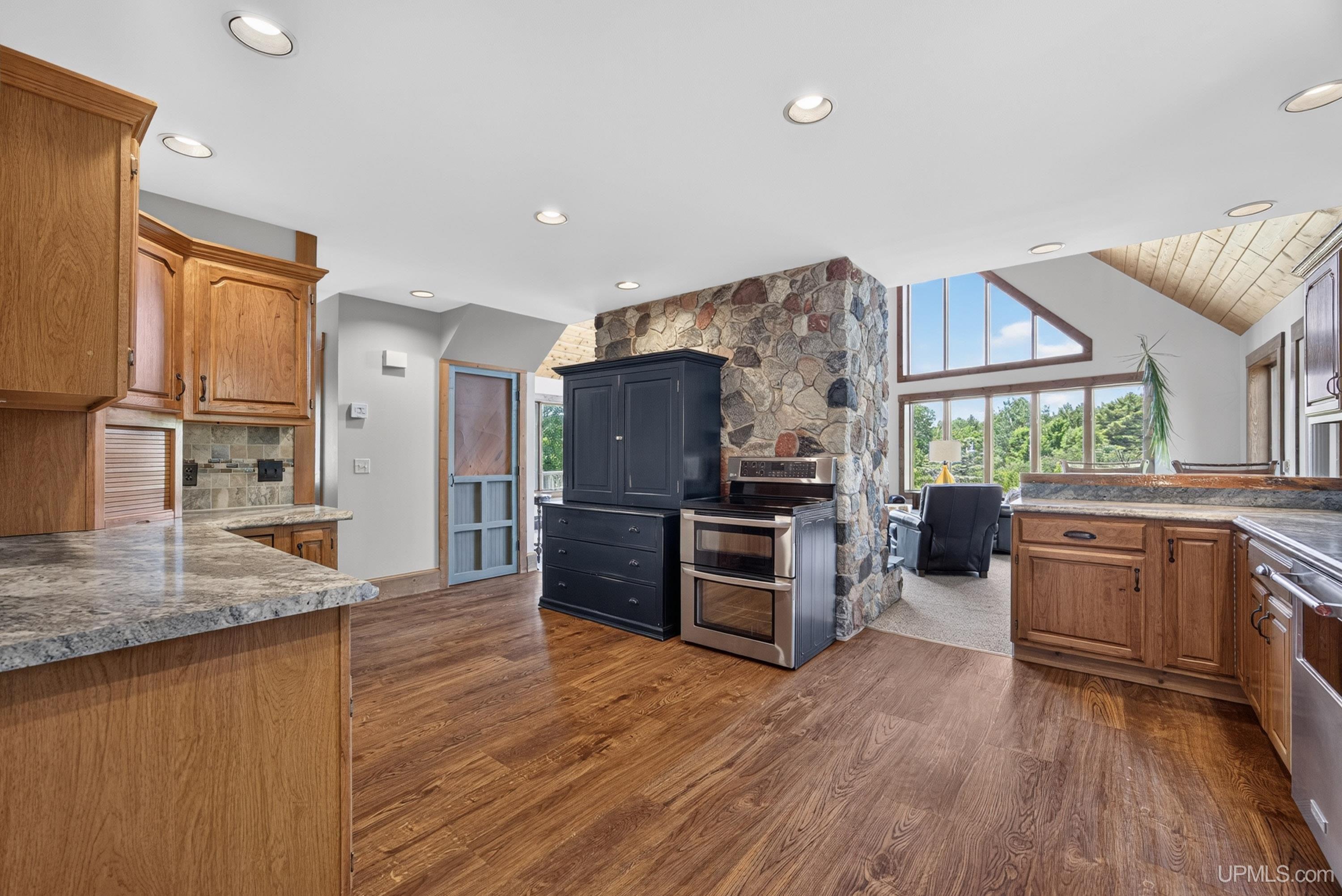 4042 5 Mile Pt Road Allouez, MI 49805 - Photo 14 of 84