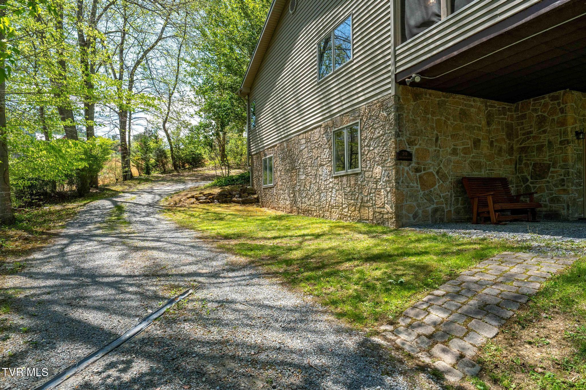 248 Cable Hollow Road Butler, TN 37640 - Photo 13 of 106 248 Cable Hollow Road (38 of 132)