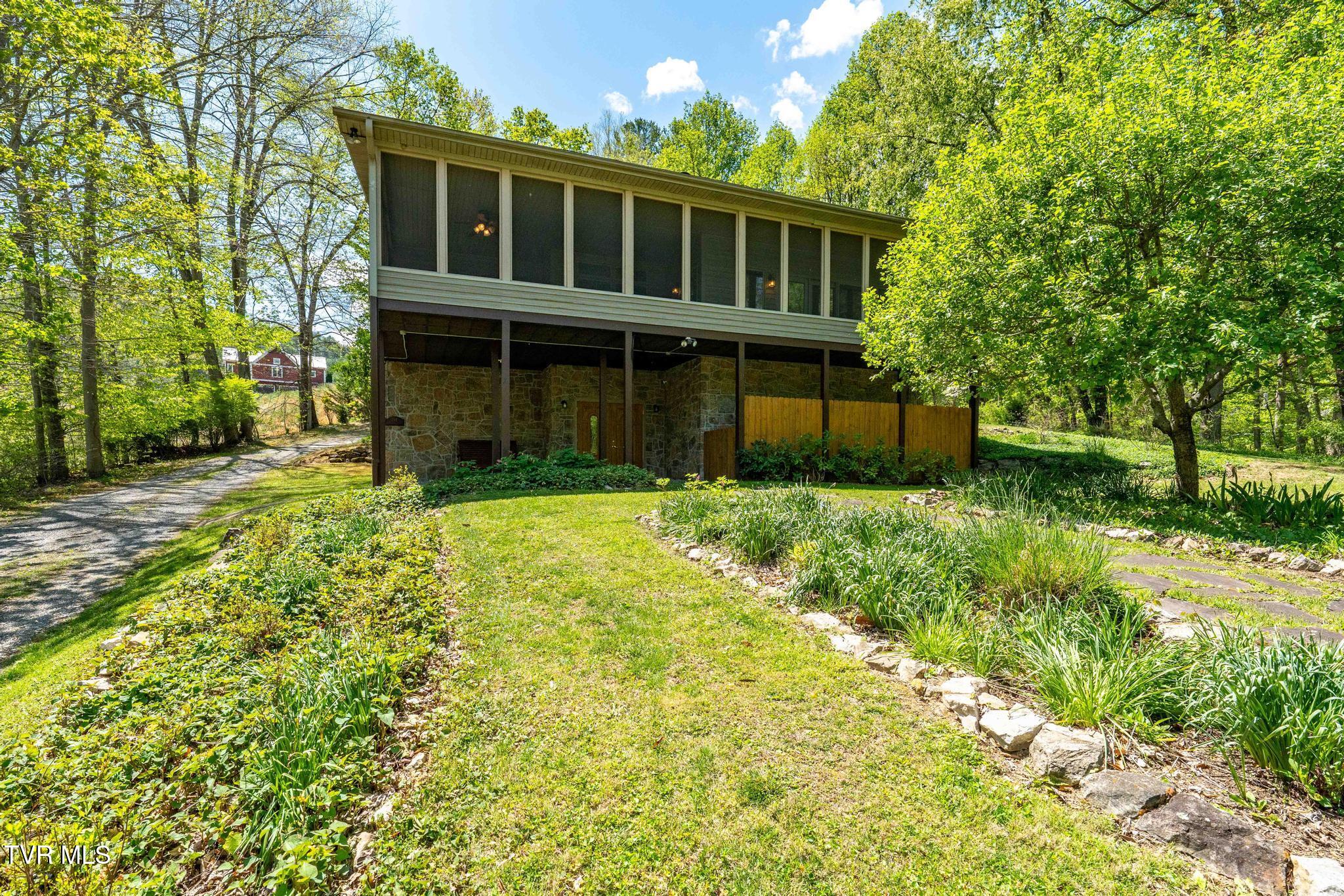 248 Cable Hollow Road Butler, TN 37640 - Photo 20 of 106 248 Cable Hollow Road (47 of 132)