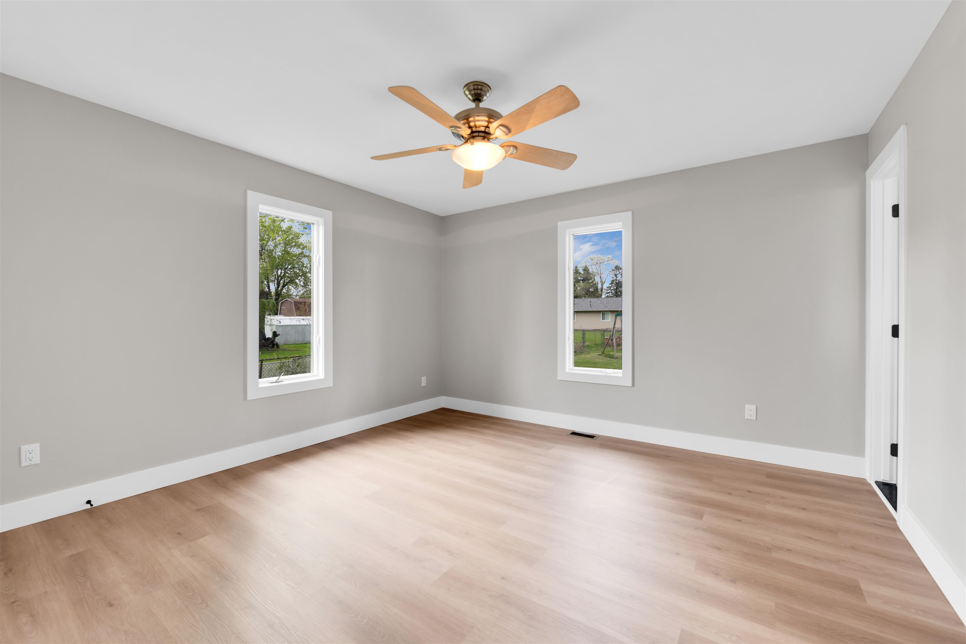 23341 Chapman Road Macomb, MI 48042 - Photo 15 of 32 50173928-e915db42-2af4-4ad0-b676-fb7c55c68d42.JPG