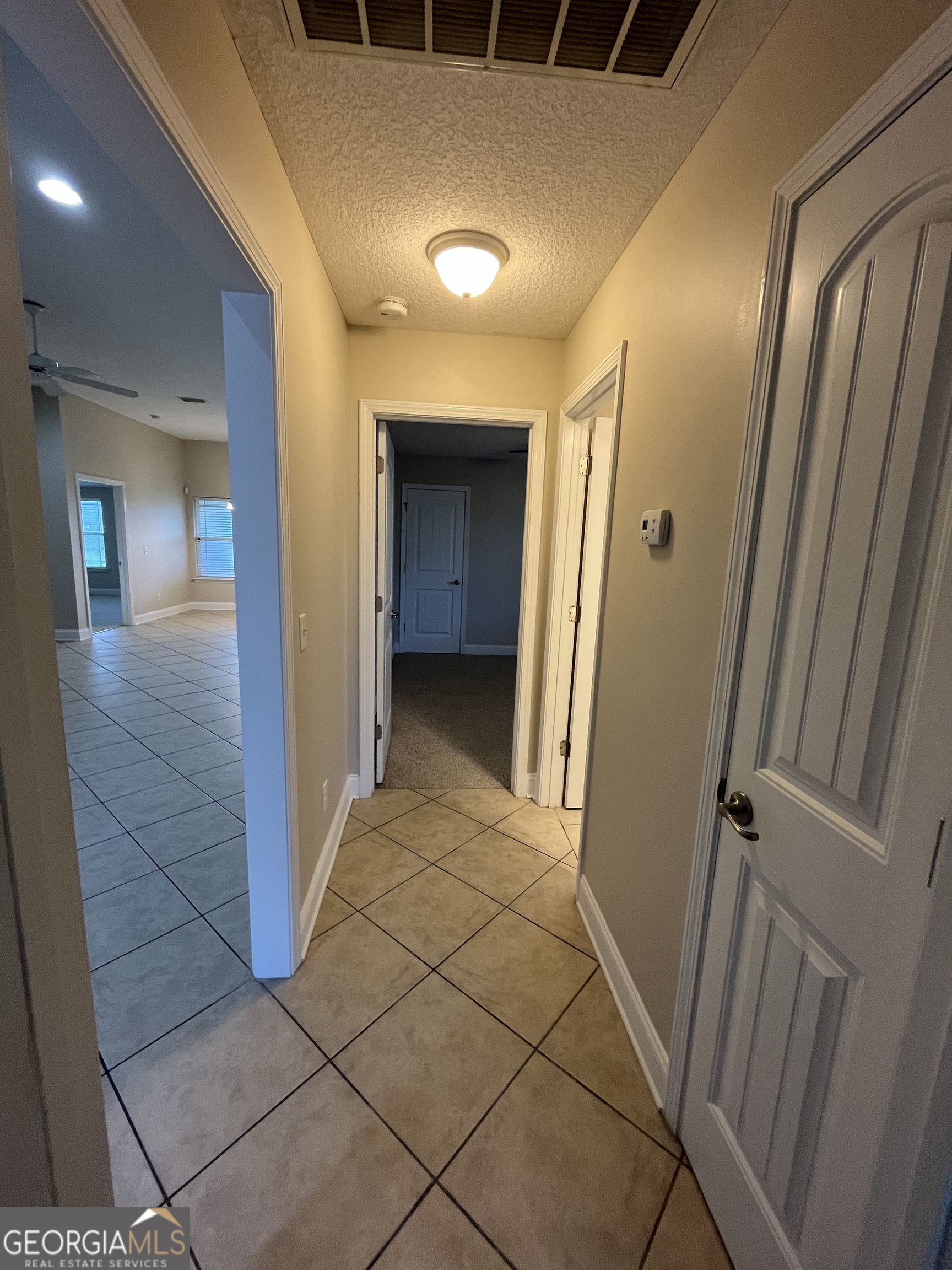 17 Fox Path St. Marys, GA 31558 - Photo 11 of 23 a view of a hallway