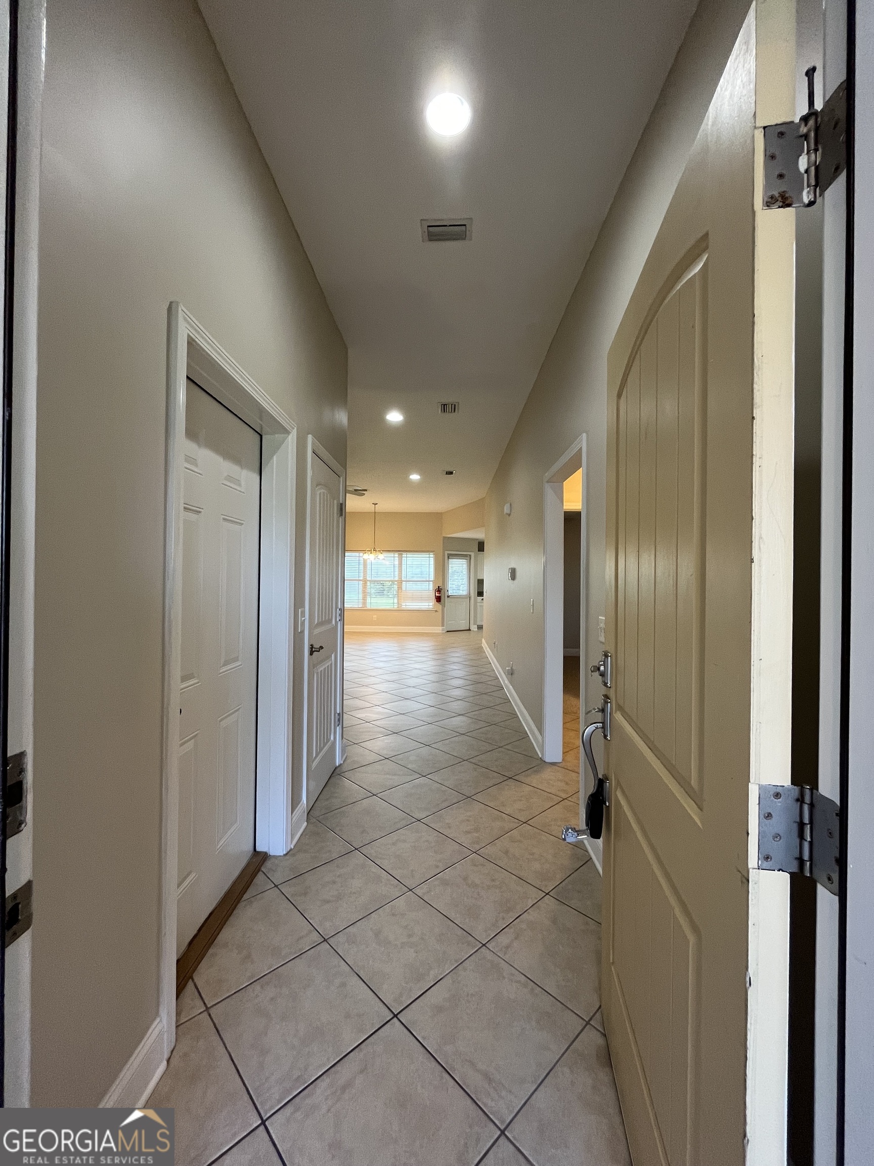 17 Fox Path St. Marys, GA 31558 - Photo 2 of 23 a view of a hallway