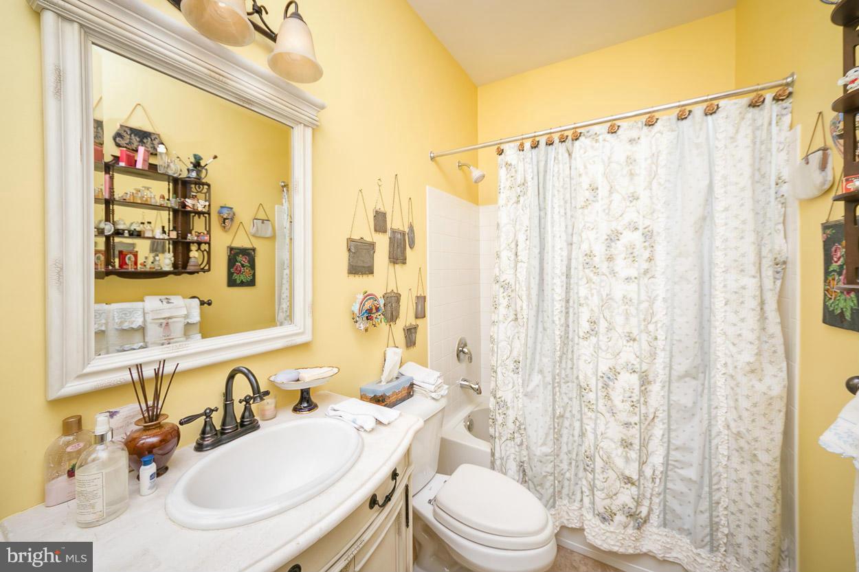 8605 Snowreath Road, Unit 8605 Pikesville, MD 21208 - Photo 19 of 30 Bath