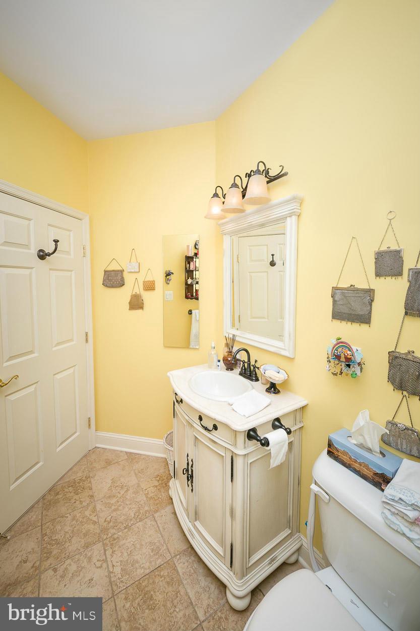 8605 Snowreath Road, Unit 8605 Pikesville, MD 21208 - Photo 21 of 30 2nd Full Bath on first floor!