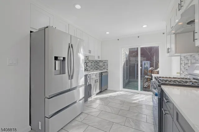 $3,700 | 30 Warman Street, Montclair, NJ 07042