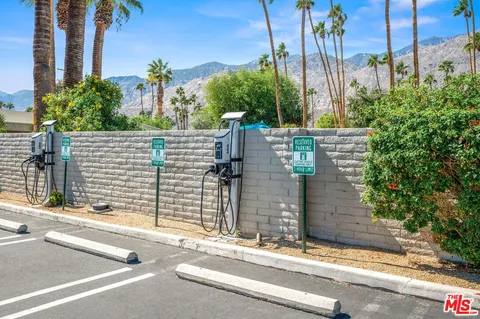$474,900 | 1111 East Ramon Road, Unit 80, Palm Springs, CA 92264