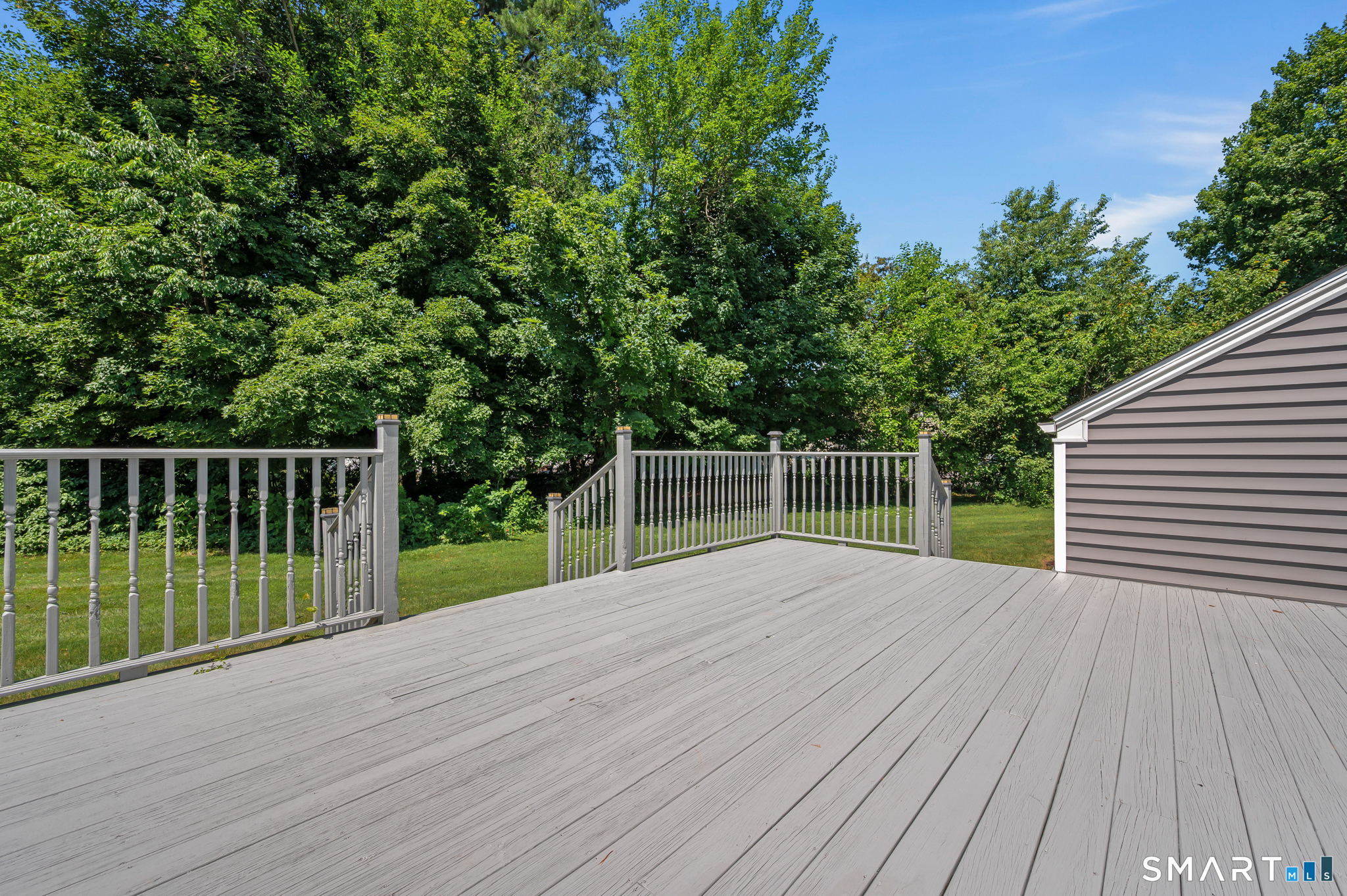 11 Bantle Road Glastonbury, CT 06033 - Photo 4 of 40