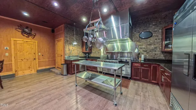 $1,700,000 | 3197 Carriage Creek Court, Haw River, NC 27258