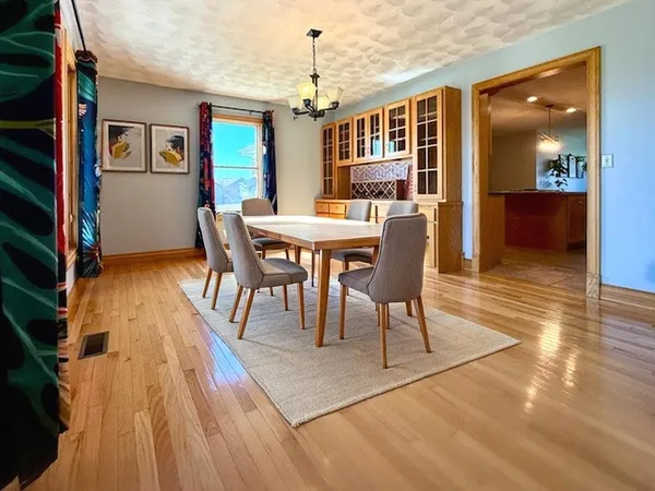 $497,500 | 410 West Sangamon Street, Fisher, IL 61843