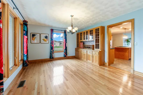 $497,500 | 410 West Sangamon Street, Fisher, IL 61843