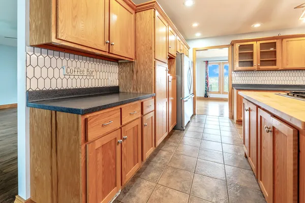 $497,500 | 410 West Sangamon Street, Fisher, IL 61843
