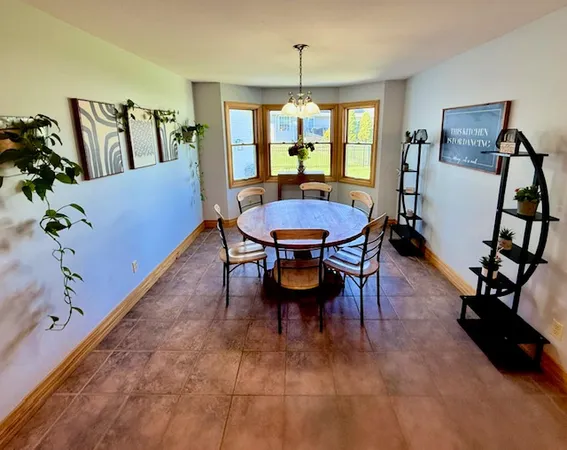 $497,500 | 410 West Sangamon Street, Fisher, IL 61843