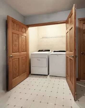$497,500 | 410 West Sangamon Street, Fisher, IL 61843