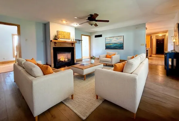 $497,500 | 410 West Sangamon Street, Fisher, IL 61843
