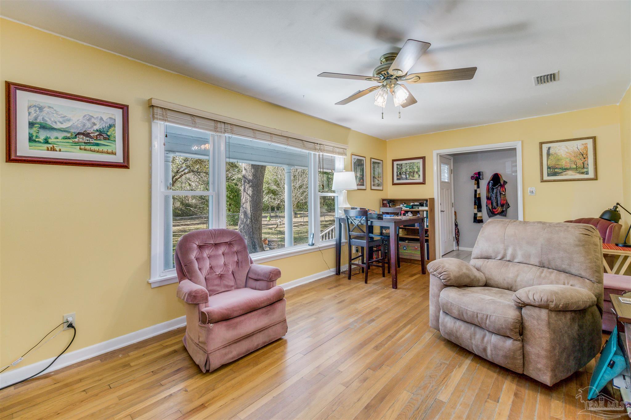 8808 Chisholm Road Pensacola, FL 32514 - Photo 4 of 50