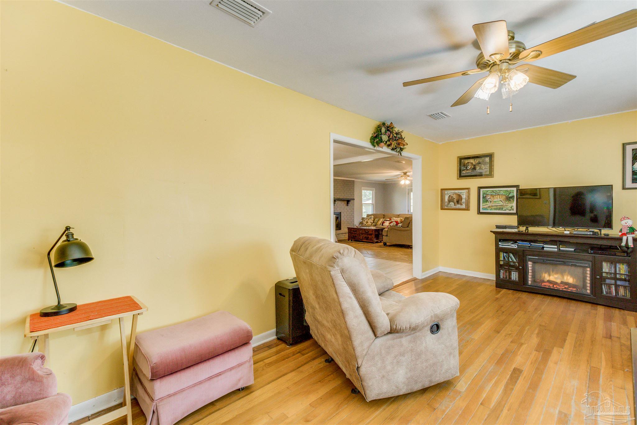 8808 Chisholm Road Pensacola, FL 32514 - Photo 7 of 50