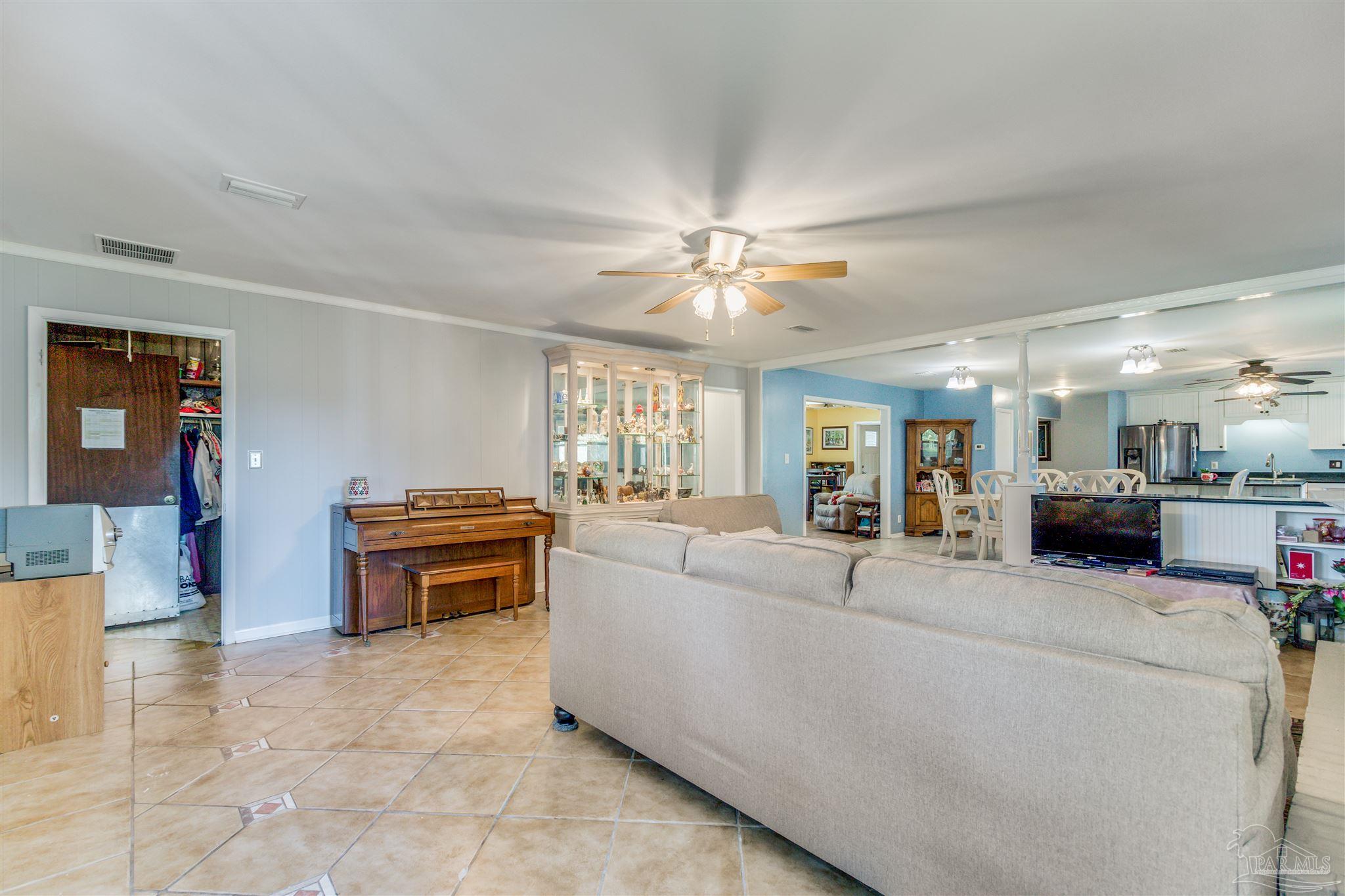 8808 Chisholm Road Pensacola, FL 32514 - Photo 8 of 50