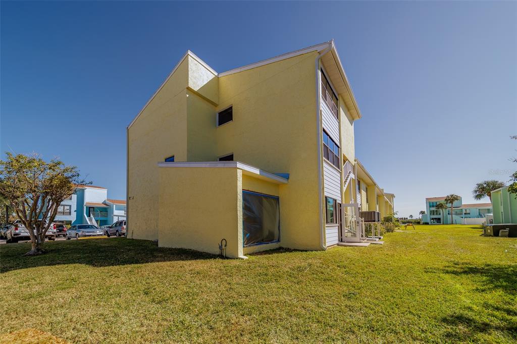 1 Windrush Boulevard, Unit 28 Indian Rocks Beach, FL 33785 - Photo 40 of 73