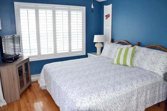 1413 Post Road, Unit 28 Wells, ME 04090 - Photo 10 of 29 masterbed1