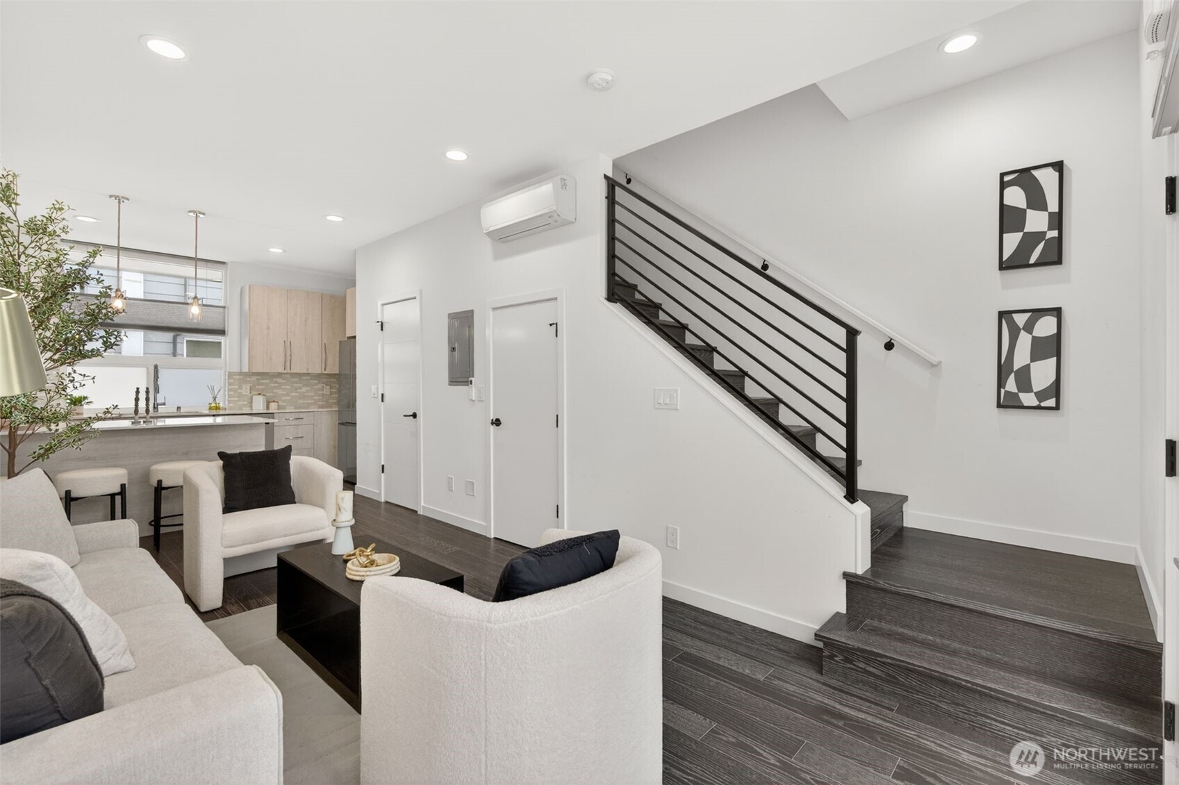 945 Northwest 56th Street Seattle, WA 98107 - Photo 3 of 22