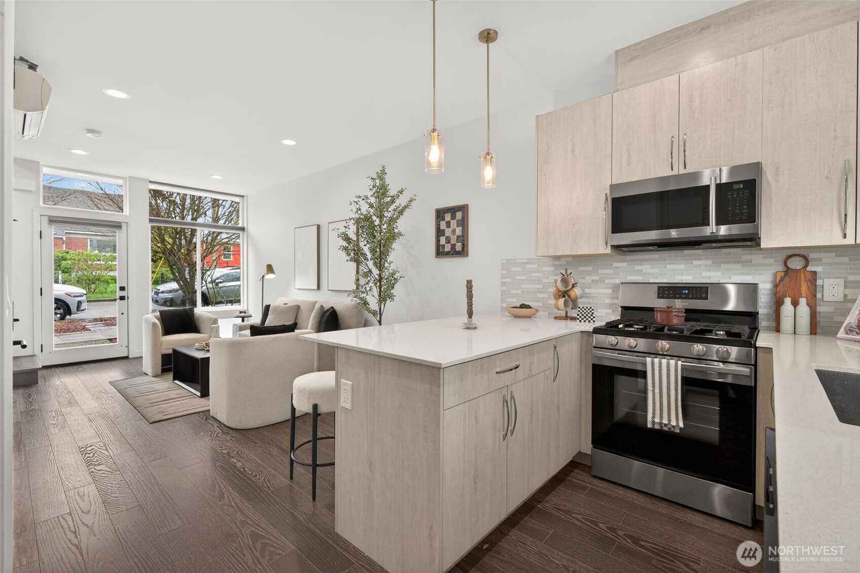 945 Northwest 56th Street Seattle, WA 98107 - Photo 10 of 22