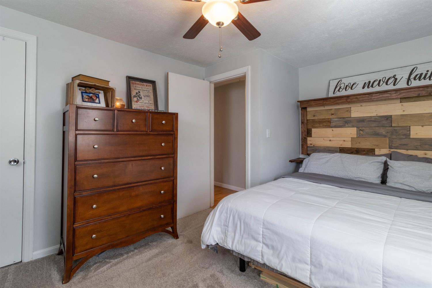 6674 Daleview Road Cincinnati, OH 45247 - Photo 14 of 28