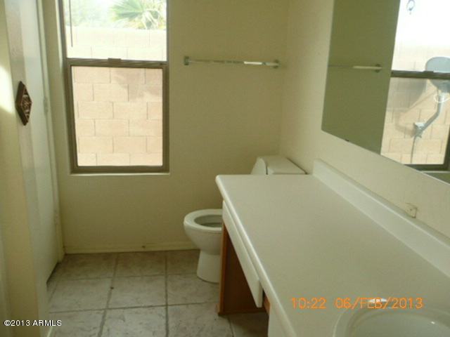 3229 West Alta Vista Road Phoenix, AZ 85041 - Photo 7 of 21 P1660642