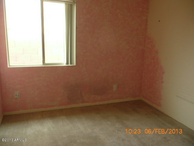 3229 West Alta Vista Road Phoenix, AZ 85041 - Photo 8 of 21 P1660647