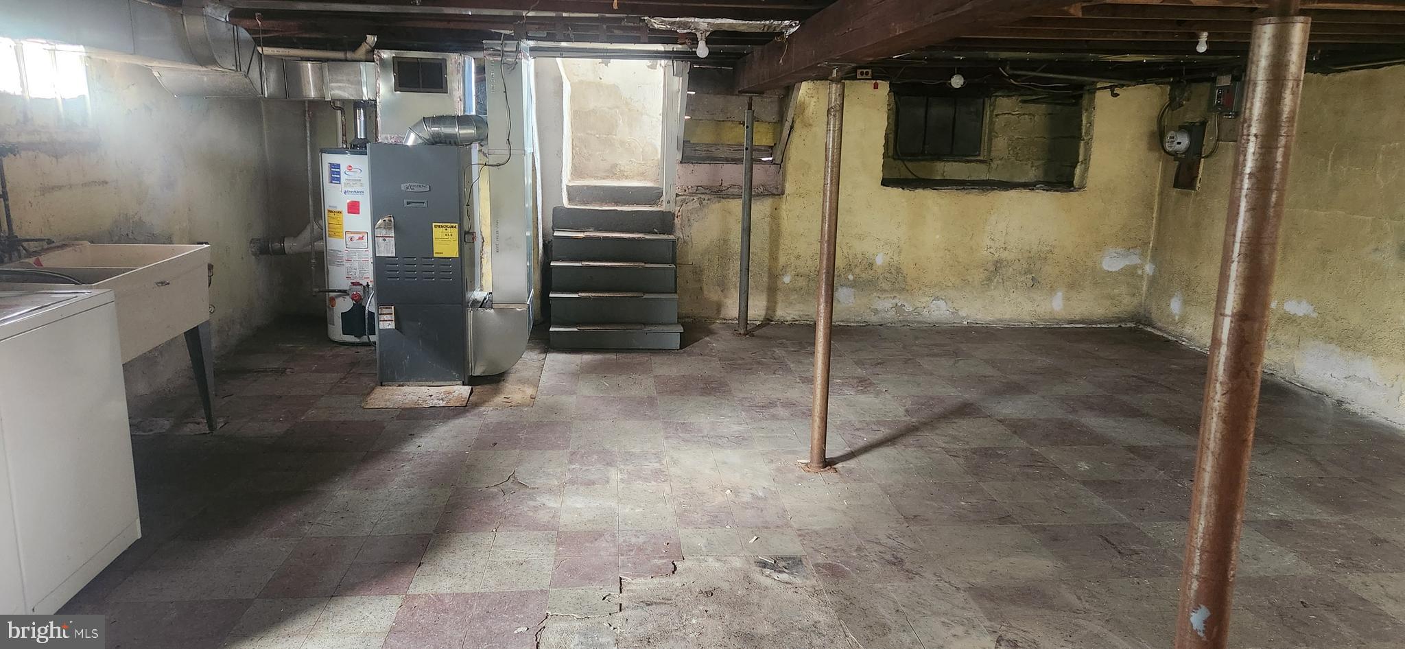 820 Cedarcroft Road Baltimore, MD 21212 - Photo 10 of 14