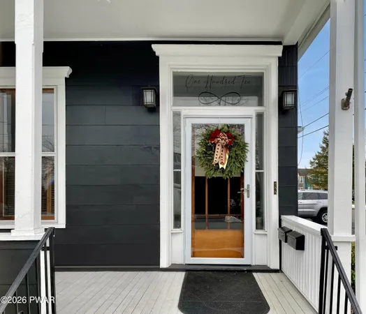 $1,600 | 110 Avenue L, Unit 2, Matamoras, PA 18336