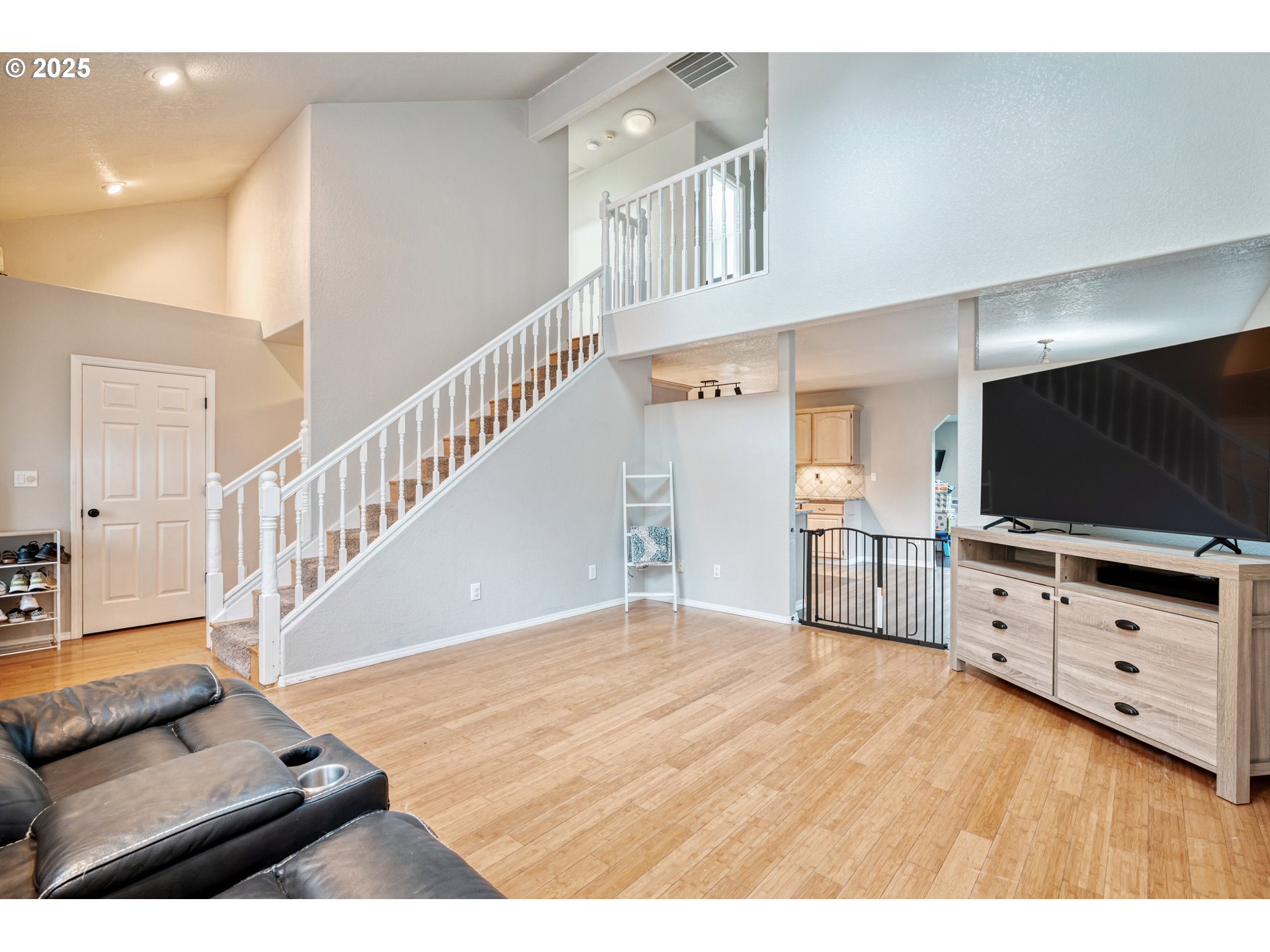 2770 48th Avenue Longview, WA 98632 - Photo 5 of 31 a view of living room with furniture and a flat screen tv