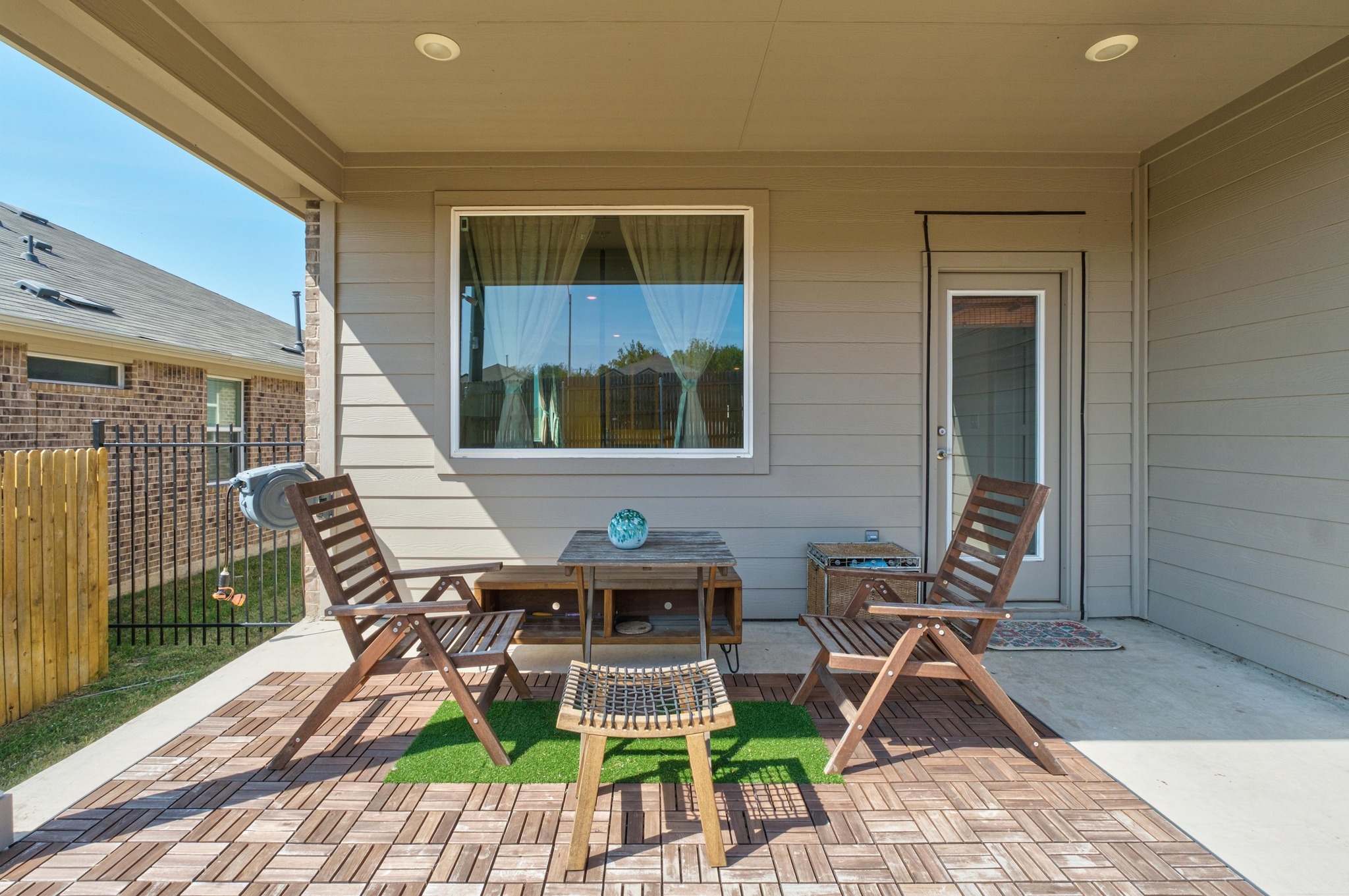10509 Defender Trail Austin, TX 78754 - Photo 26 of 37 a patio with table and chairs