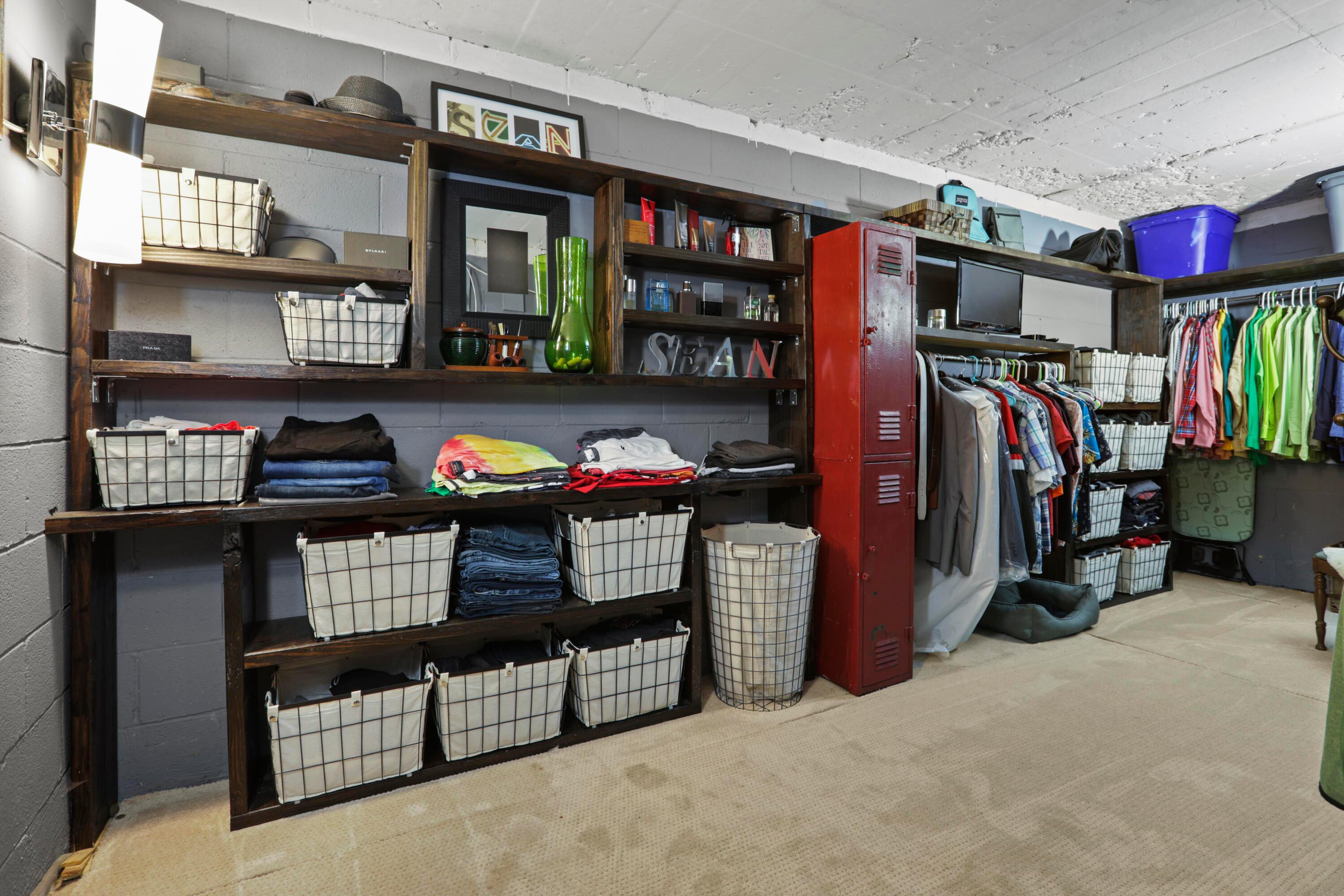 1030 Williams Road Columbus, OH 43207 - Photo 25 of 39 Huge Walk-in Closet