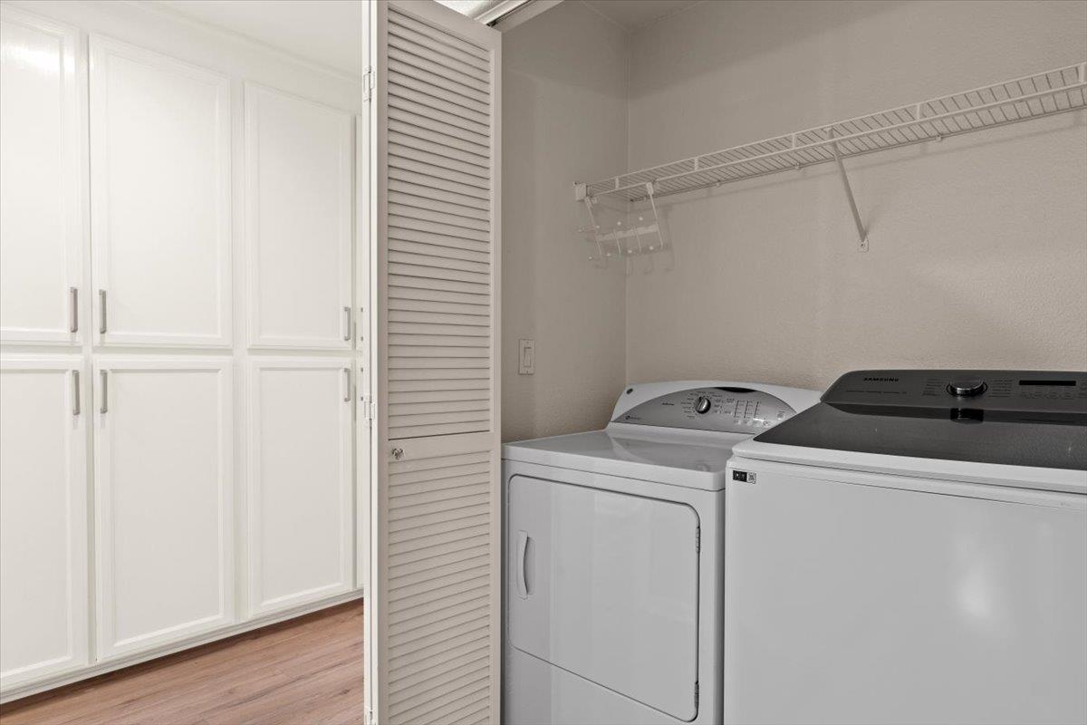 467 Whitechapel Avenue San Jose, CA 95136 - Photo 23 of 34 a utility room with dryer and washer