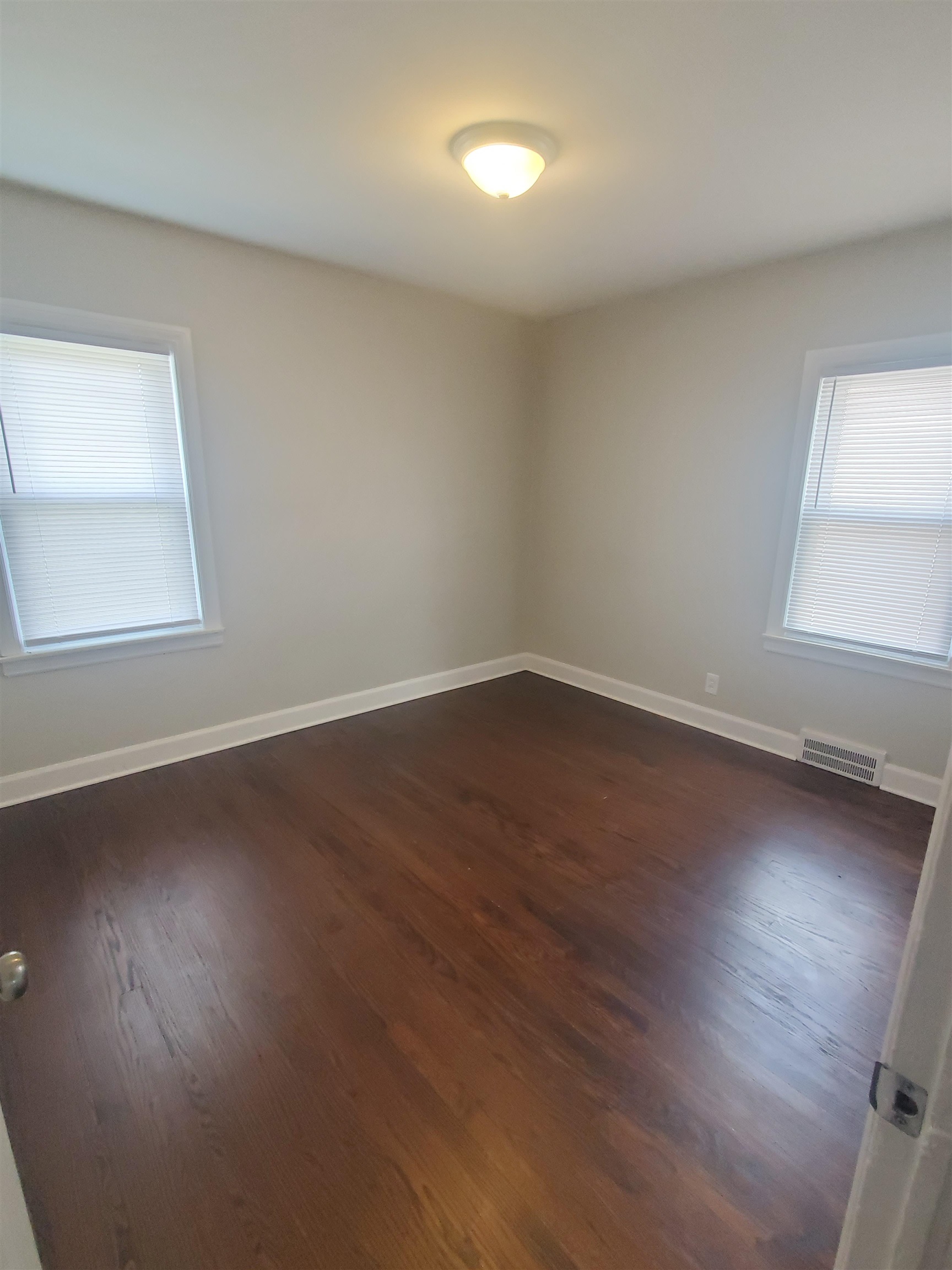 15687 Ash Avenue Eastpointe, MI 48021 - Photo 11 of 23