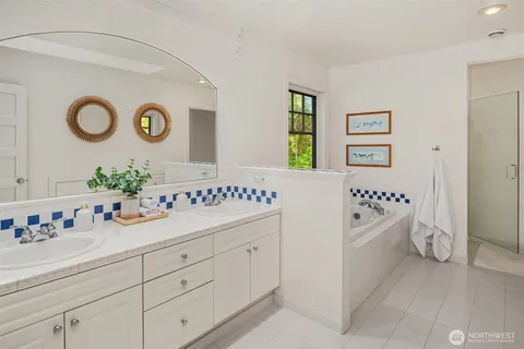 $2,699,999 | 0 Xxxx Undisclosed, Monroe, WA 98272
