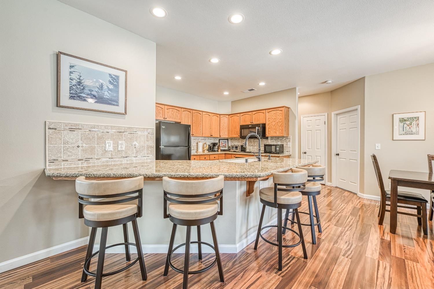 1893 Decatur Avenue Clovis, CA 93611 - Photo 15 of 49 Gallery Image 15
