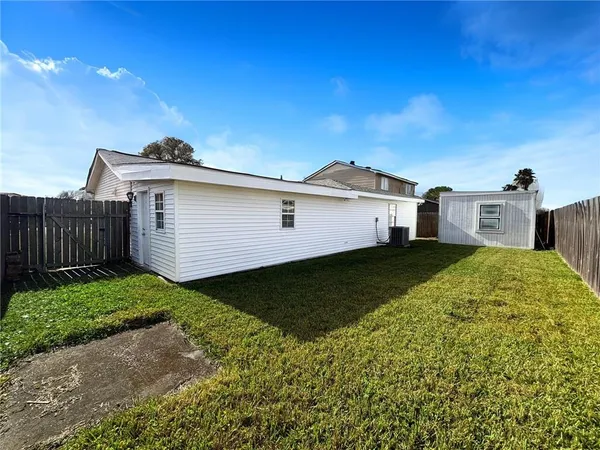 $240,000 | 3712 Melissa Drive, Harvey, LA 70058
