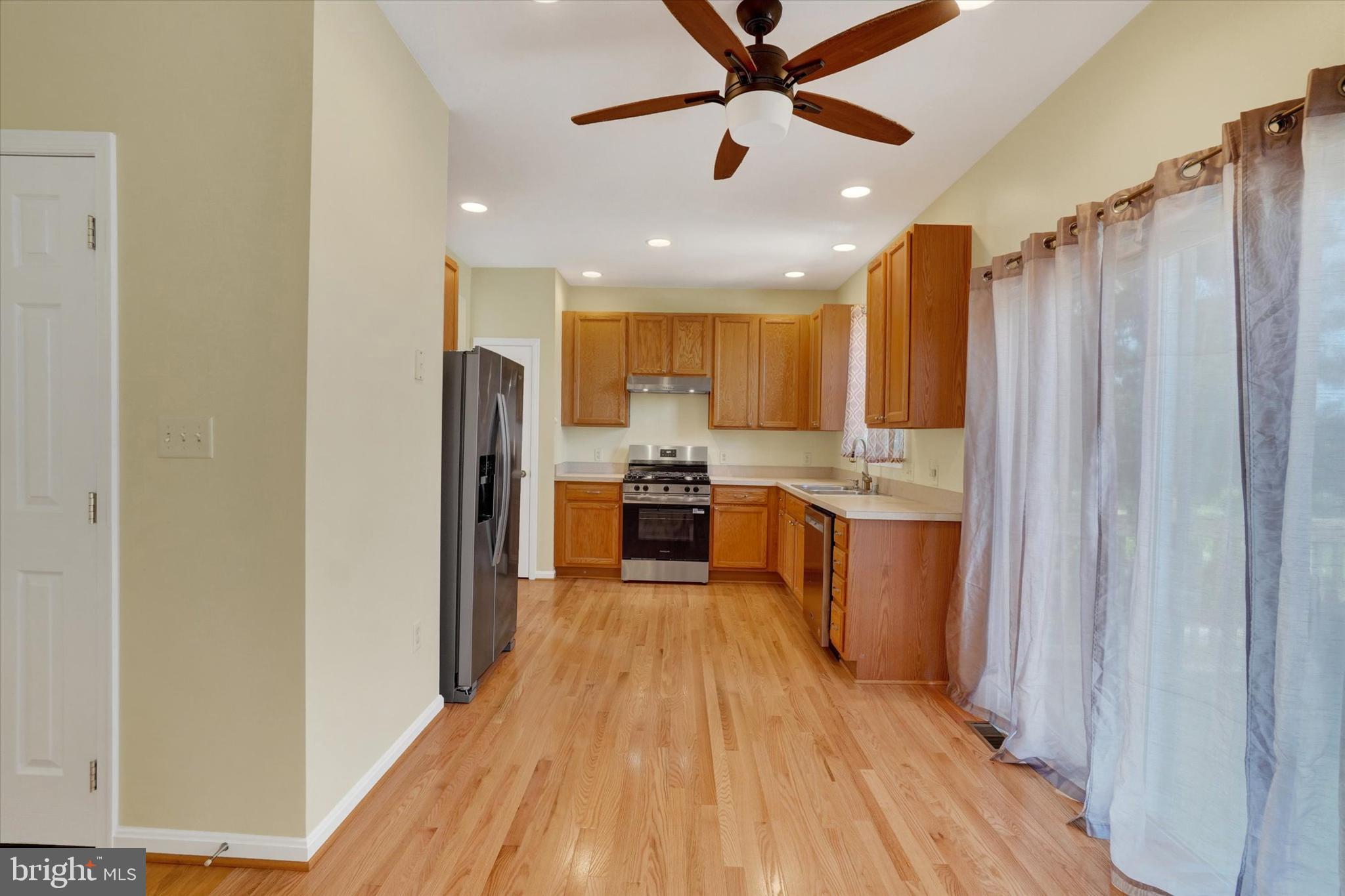 906 Millcreek Road York, PA 17404 - Photo 10 of 28 Gallery Image 10