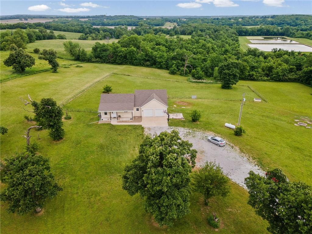 20128 Linwood Road Linwood, KS 66052 - Photo 36 of 43