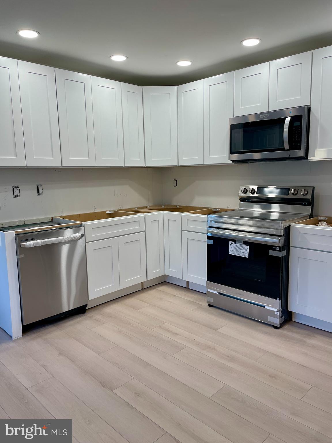 Sneak peak - brand new kitchen