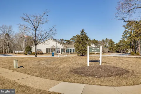 $315,000 | 105 Huntington Drive, Southampton, NJ 08088