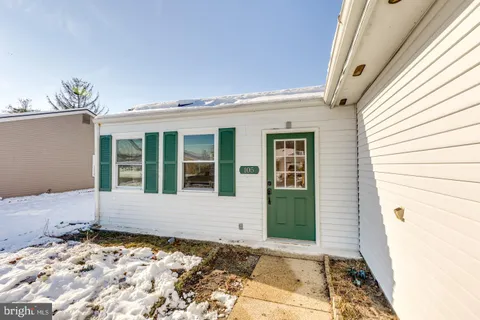 $315,000 | 105 Huntington Drive, Southampton, NJ 08088