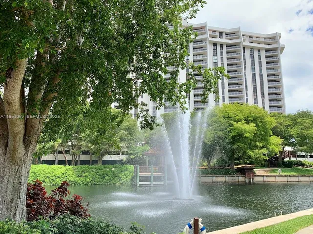 $3,550 | 2000 Towerside Terrace, Unit 1203, Miami, FL 33138