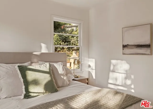 $1,049,000 | 3887 Aguilar Street, Los Angeles, CA 90065