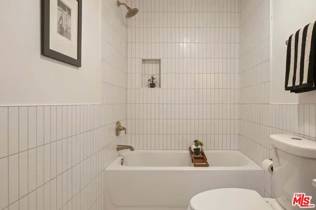 $1,049,000 | 3887 Aguilar Street, Los Angeles, CA 90065