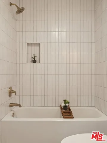 $1,049,000 | 3887 Aguilar Street, Los Angeles, CA 90065